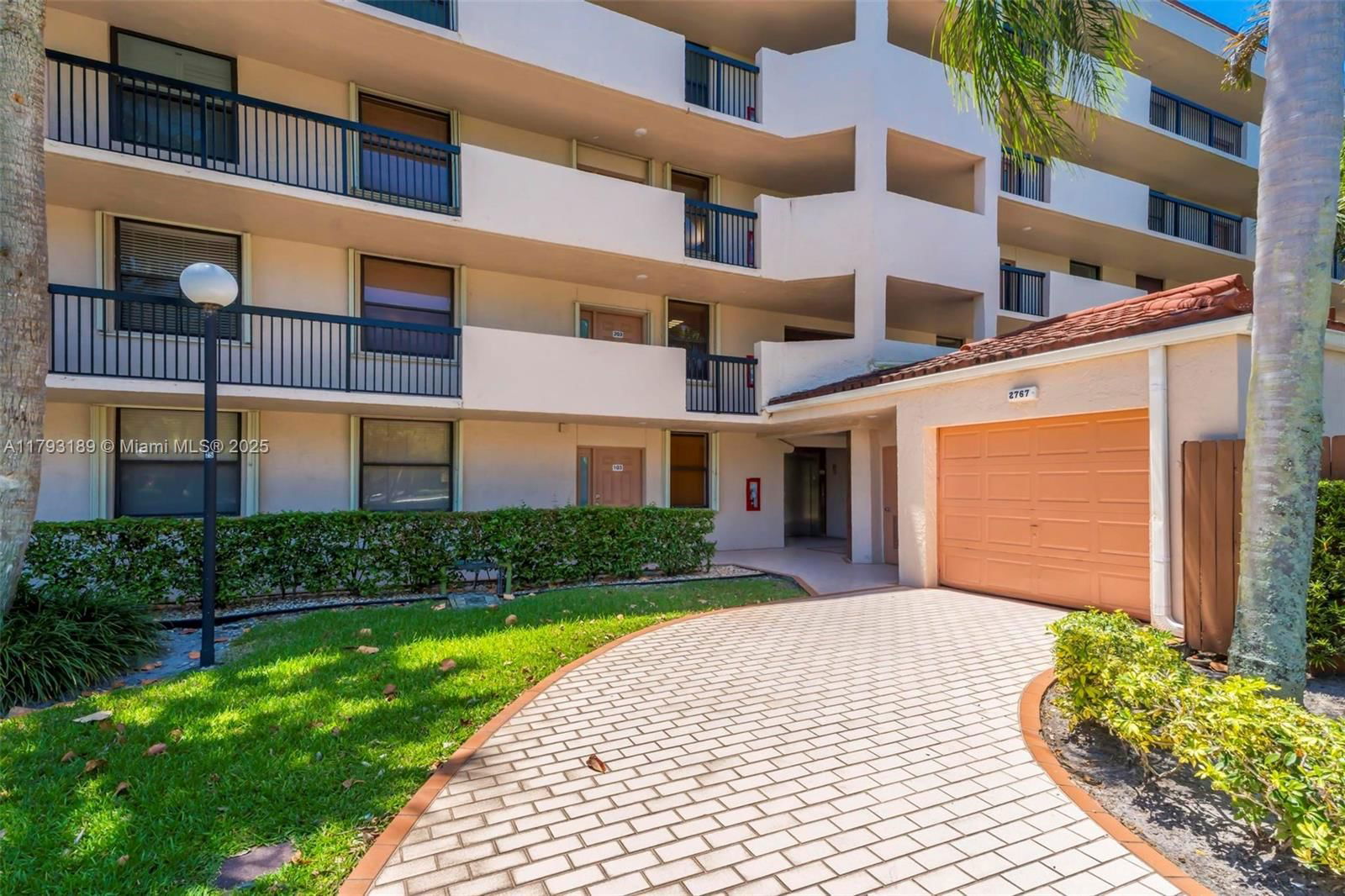 Real estate property located at 2767 Carambola Cir S #506, Broward, Applewood Village Ii-e Co, Coconut Creek, FL