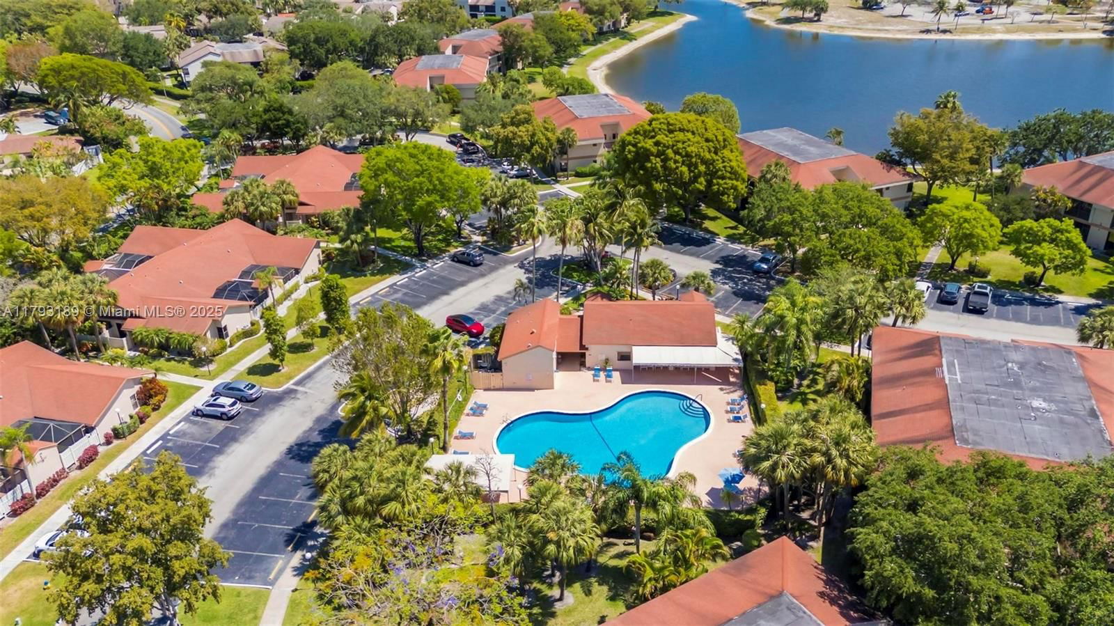 Real estate property located at 2767 Carambola Cir S #506, Broward, Applewood Village Ii-e Co, Coconut Creek, FL
