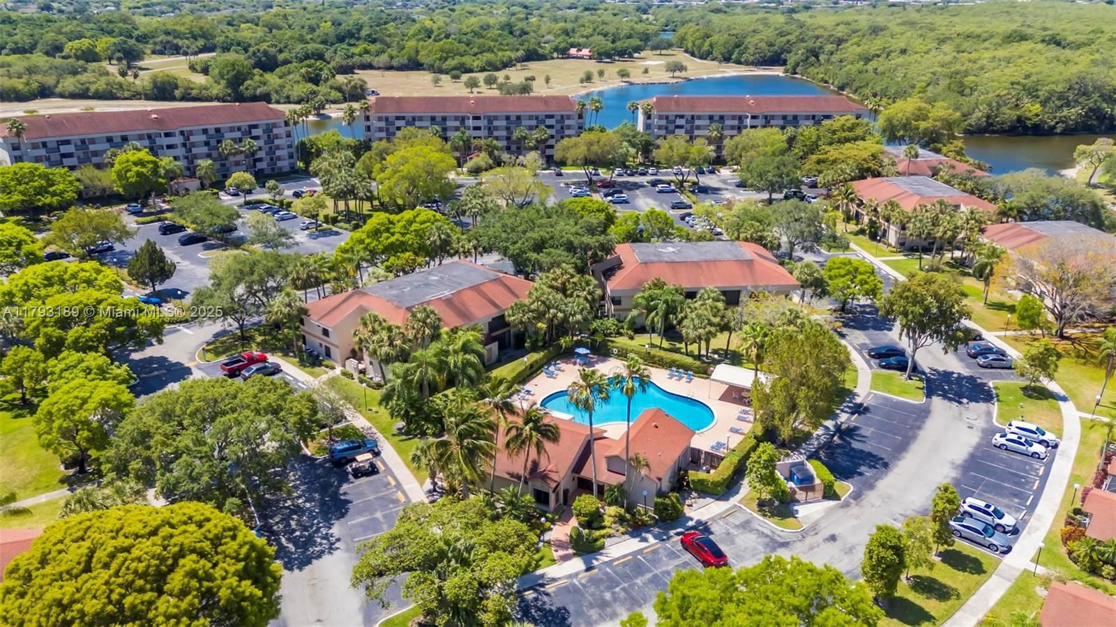 Real estate property located at 2767 Carambola Cir S #506, Broward, Applewood Village Ii-e Co, Coconut Creek, FL