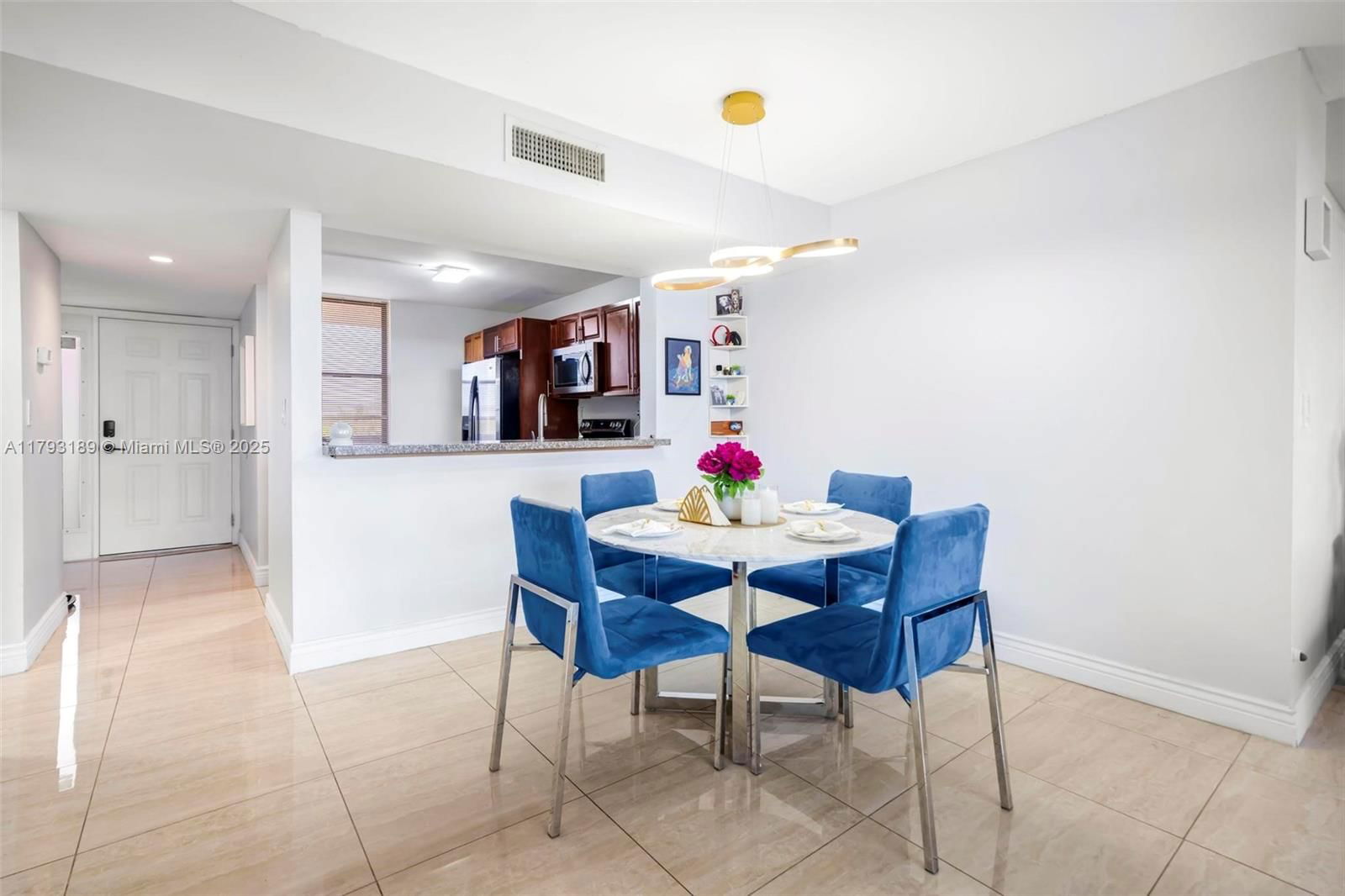 Real estate property located at 2767 Carambola Cir S #506, Broward, Applewood Village Ii-e Co, Coconut Creek, FL