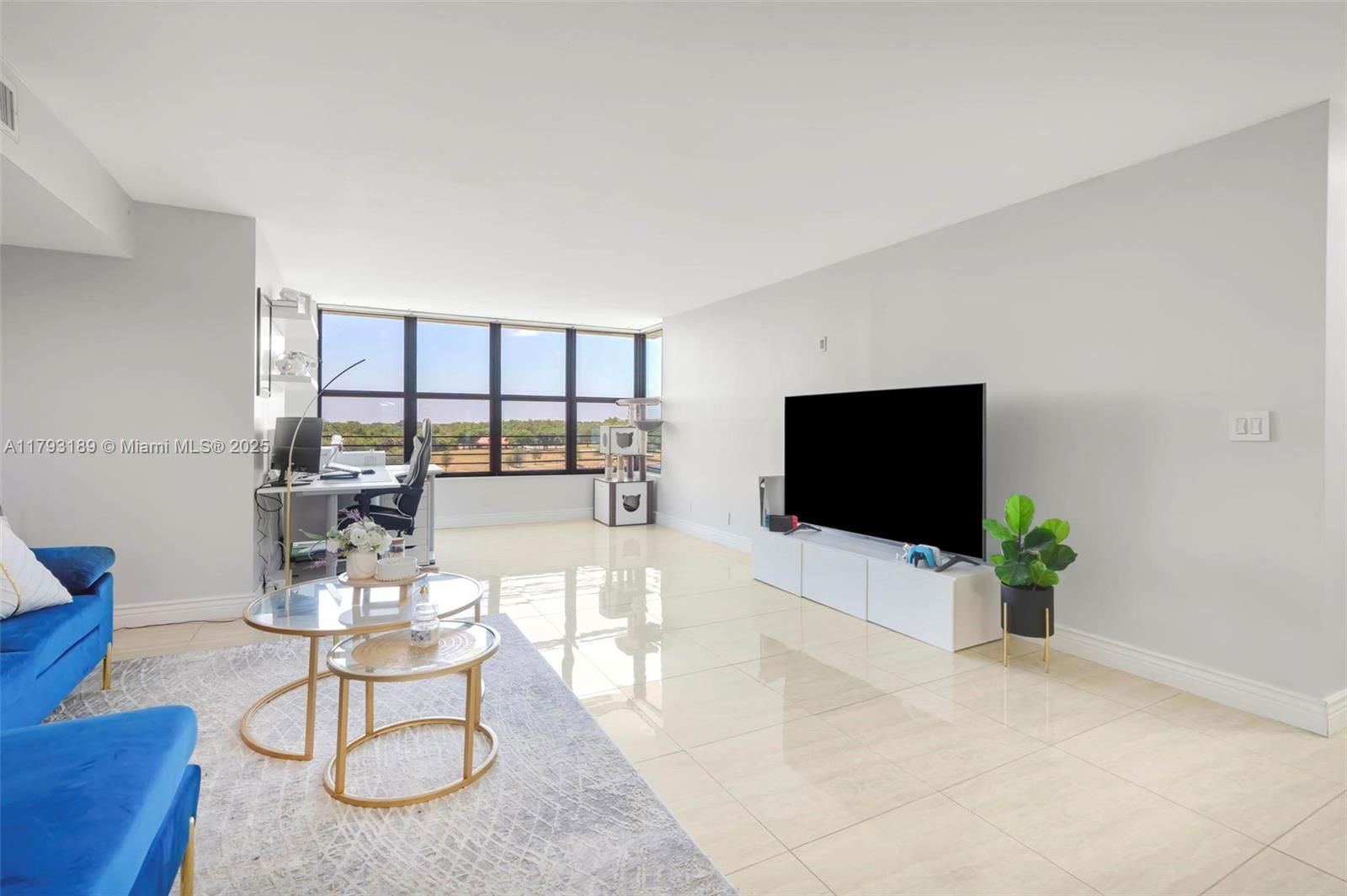 Real estate property located at 2767 Carambola Cir S #506, Broward, Applewood Village Ii-e Co, Coconut Creek, FL