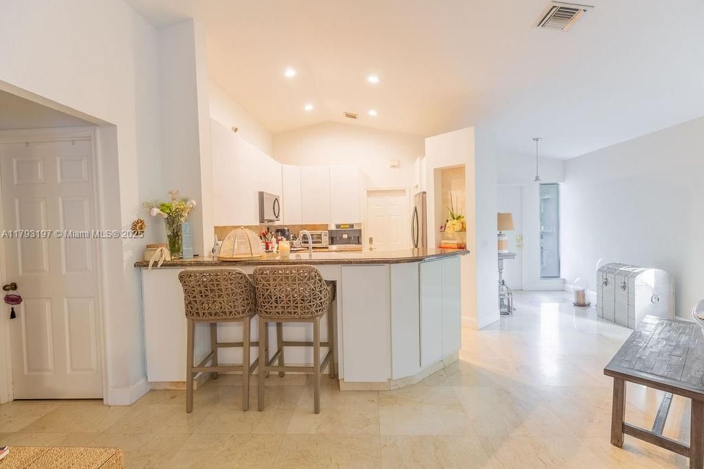 Real estate property located at 1558 Sunset Way, Broward, Sector 2- Parcels 21b 22, Weston, FL