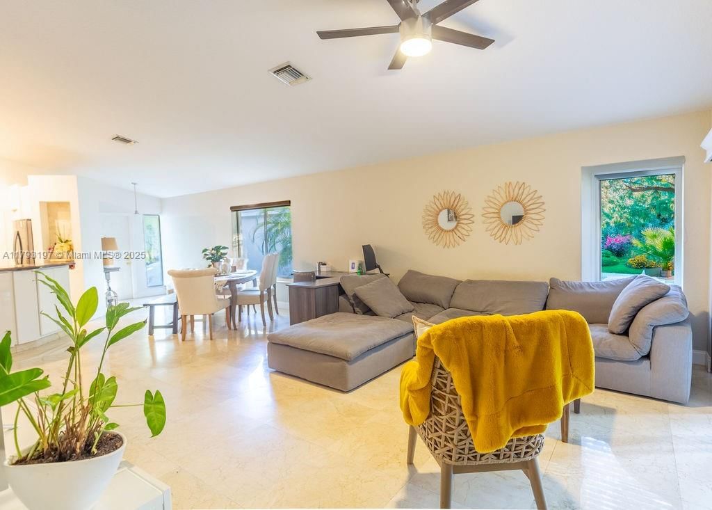 Real estate property located at 1558 Sunset Way, Broward, Sector 2- Parcels 21b 22, Weston, FL