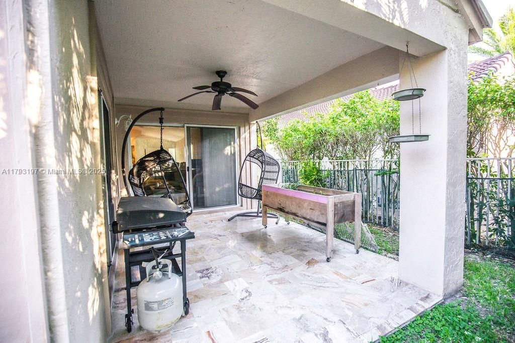 Real estate property located at 1558 Sunset Way, Broward, Sector 2- Parcels 21b 22, Weston, FL