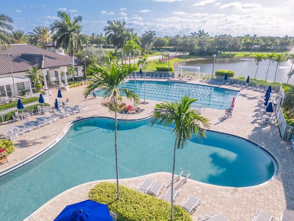 Real estate property located at 1558 Sunset Way, Broward, Sector 2- Parcels 21b 22, Weston, FL