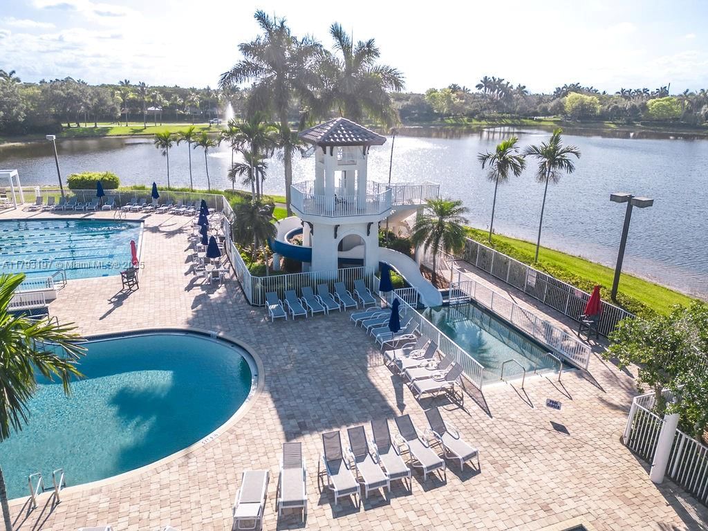 Real estate property located at 1558 Sunset Way, Broward, Sector 2- Parcels 21b 22, Weston, FL