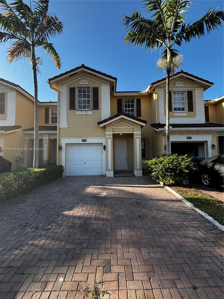 Real estate property located at 15345 119th Ln, Miami-dade, Century Garndens At Tamia, Miami, FL