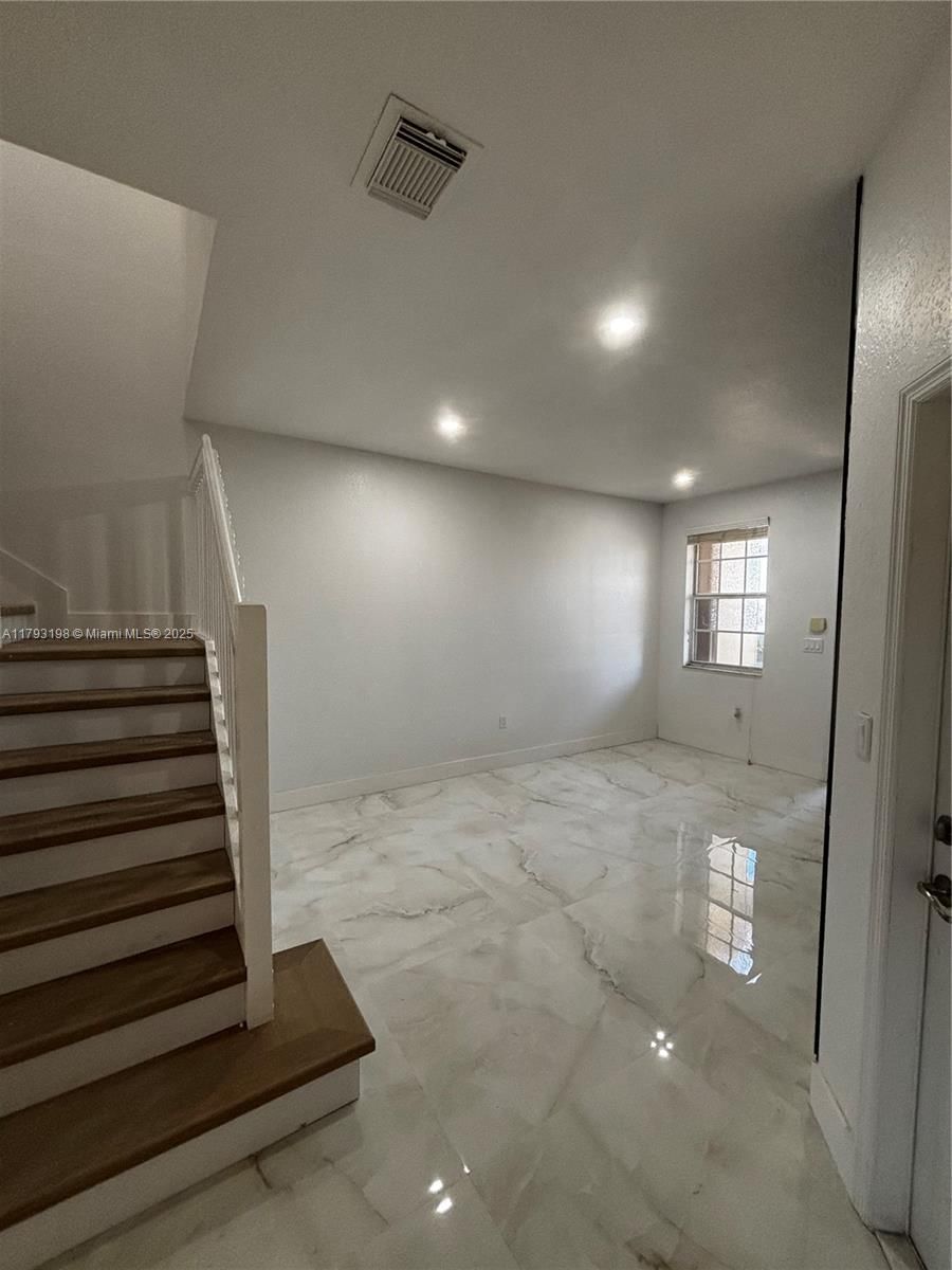 Real estate property located at 15345 119th Ln, Miami-dade, Century Garndens At Tamia, Miami, FL