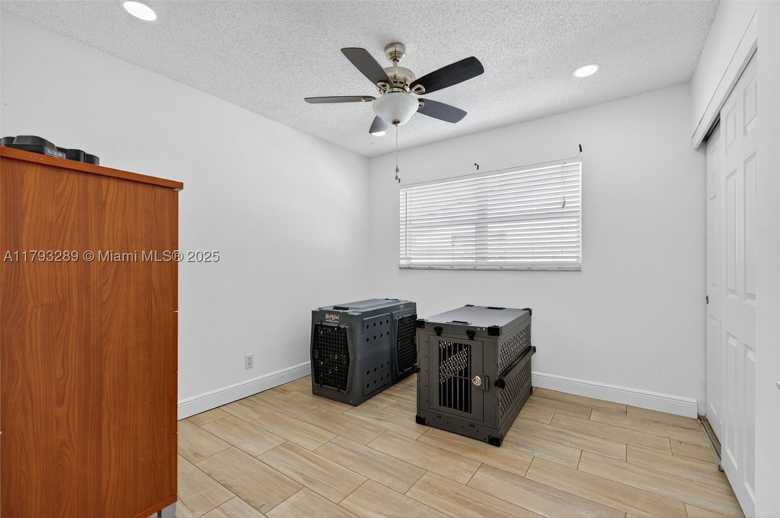 Real estate property located at 8588 27th Dr, Broward, Forest Hills, Coral Springs, FL