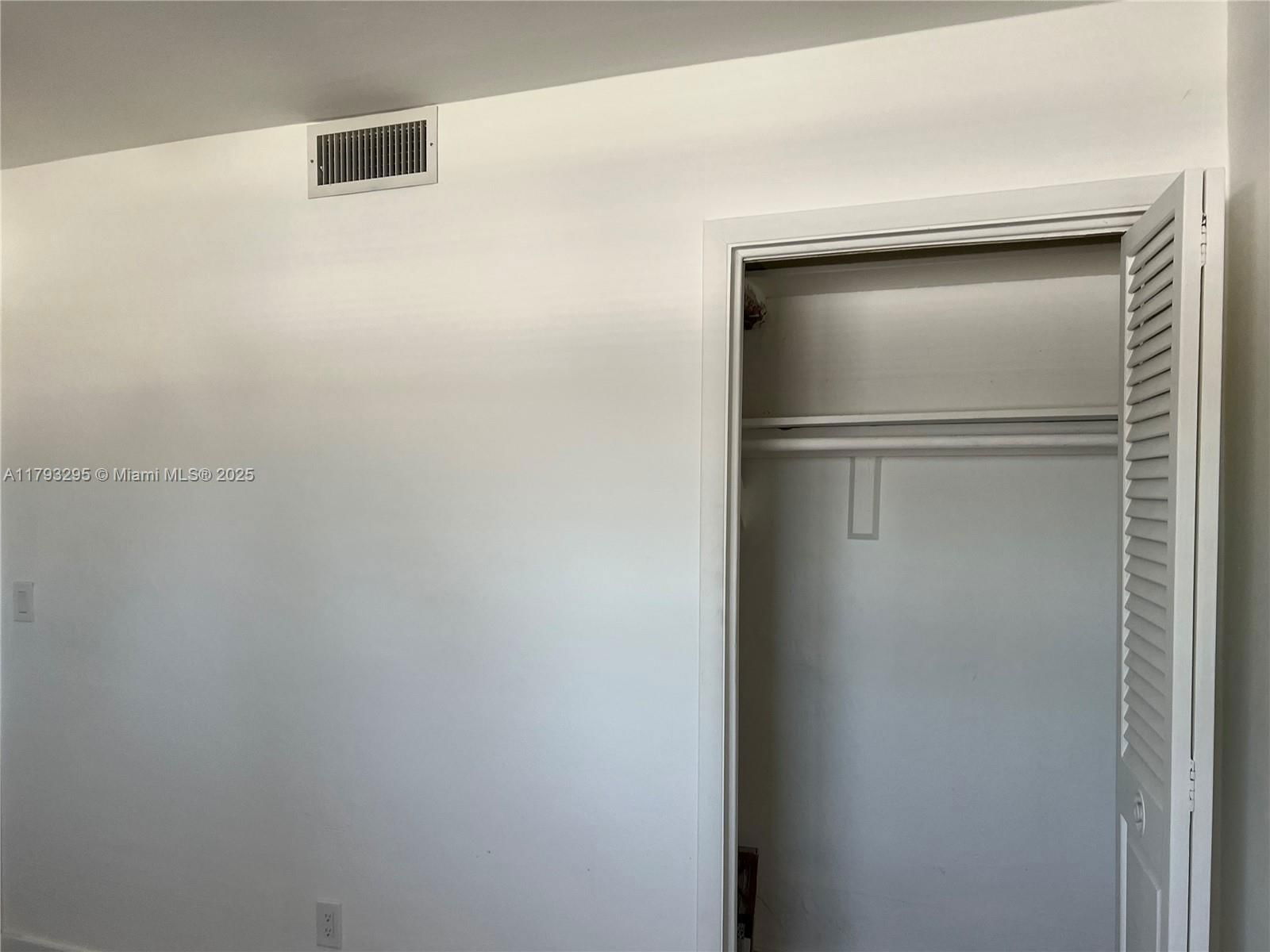 Real estate property located at 1150 Atlantic Shores Blvd #606, Broward, Colonial House, Hallandale Beach, FL