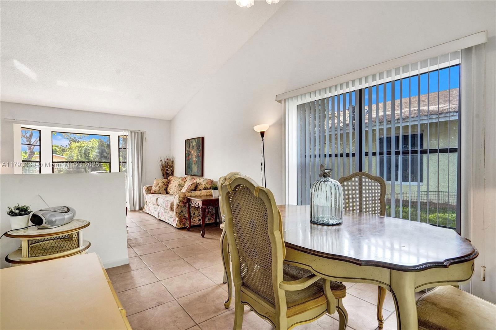 Real estate property located at 2011 44th Ter, Broward, Rock Hill Sec, Fort Lauderdale, FL