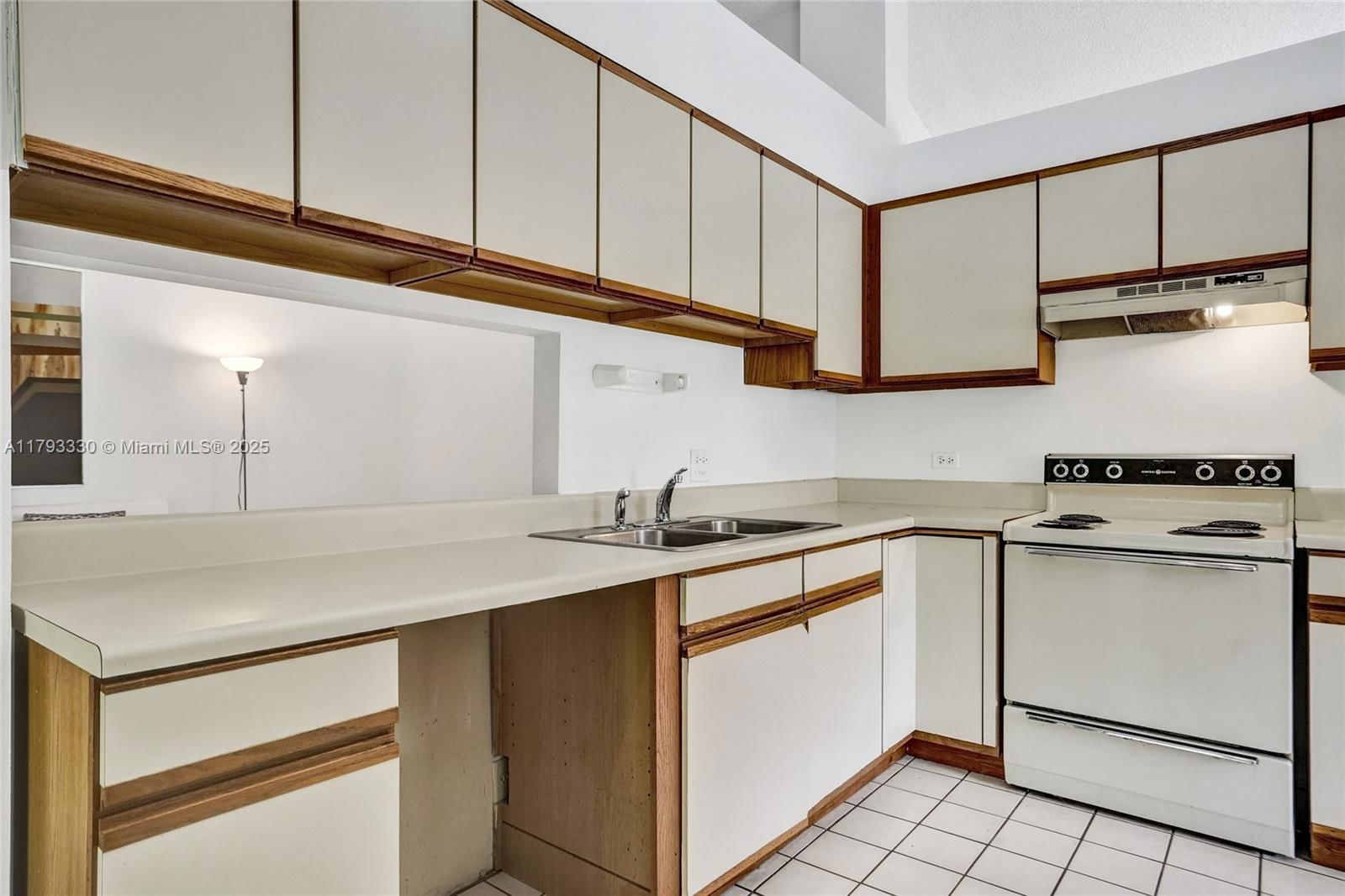 Real estate property located at 2011 44th Ter, Broward, Rock Hill Sec, Fort Lauderdale, FL