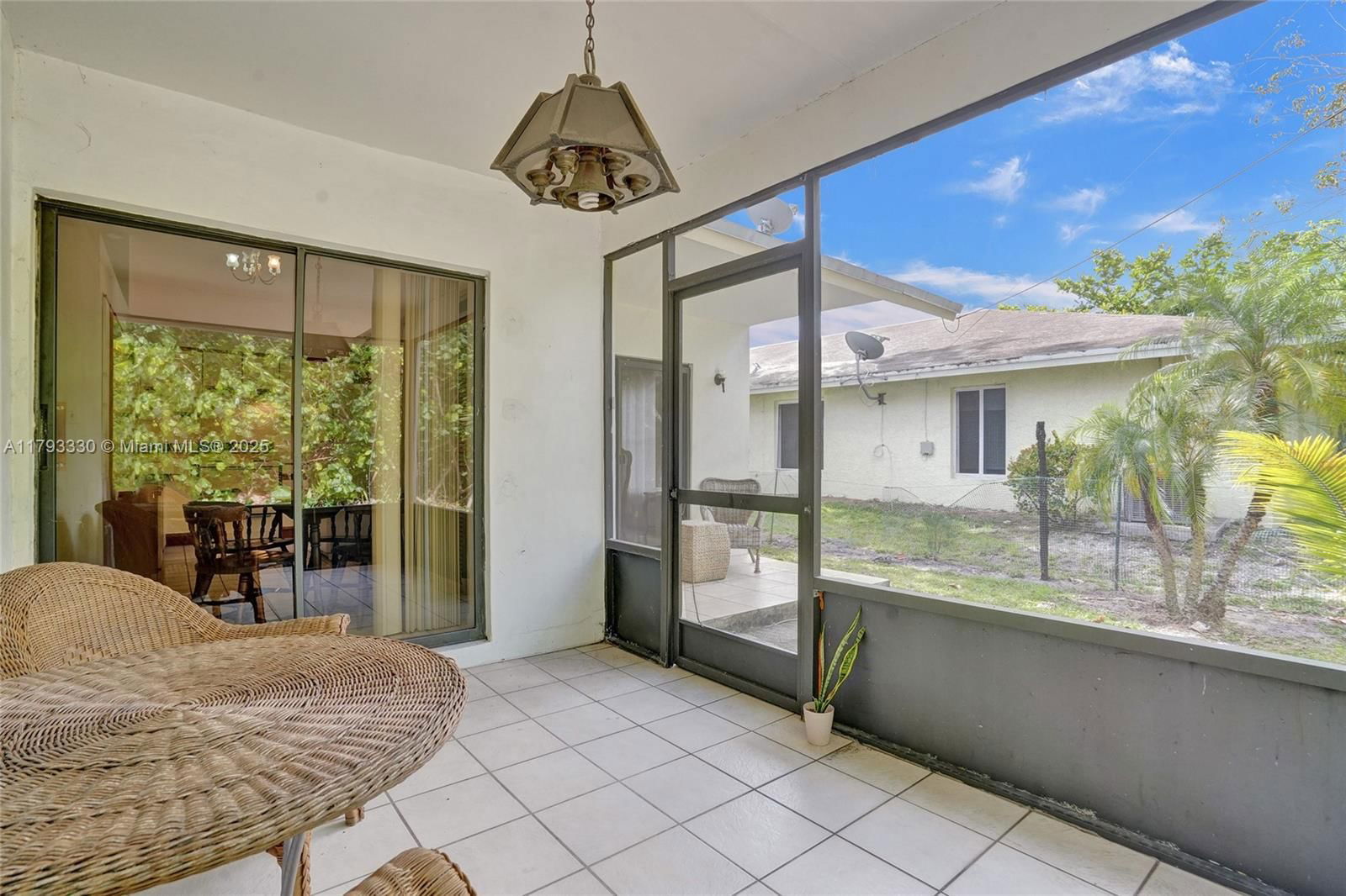 Real estate property located at 2011 44th Ter, Broward, Rock Hill Sec, Fort Lauderdale, FL