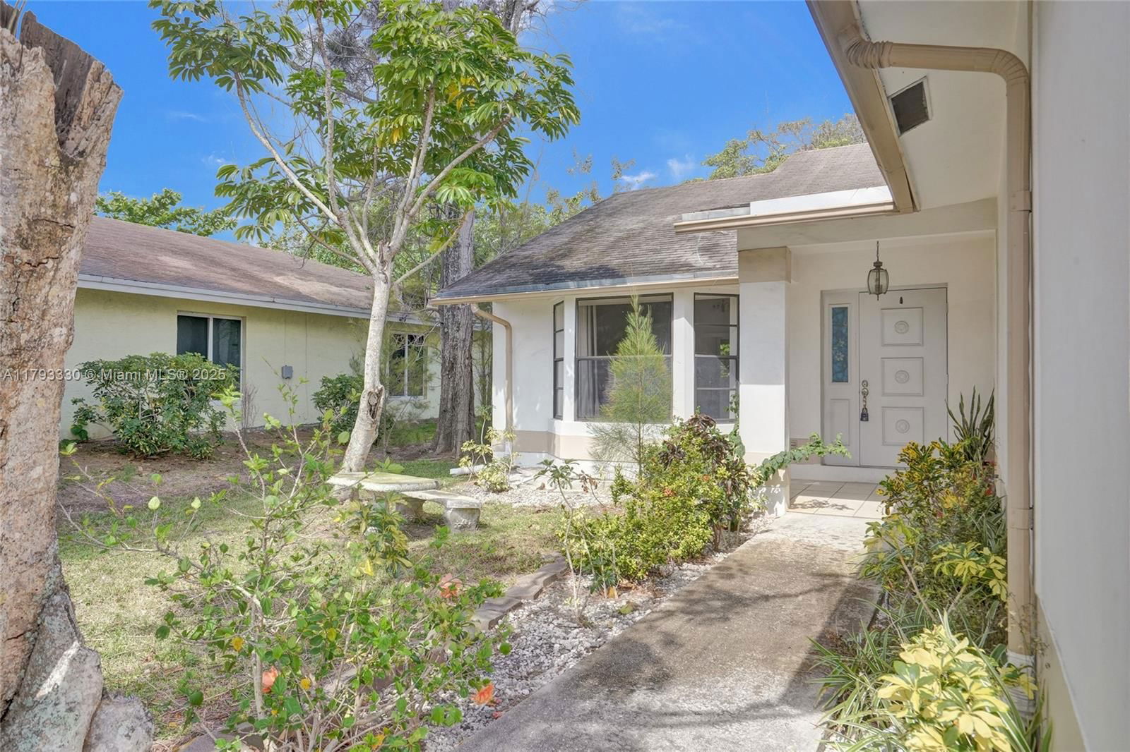 Real estate property located at 2011 44th Ter, Broward, Rock Hill Sec, Fort Lauderdale, FL