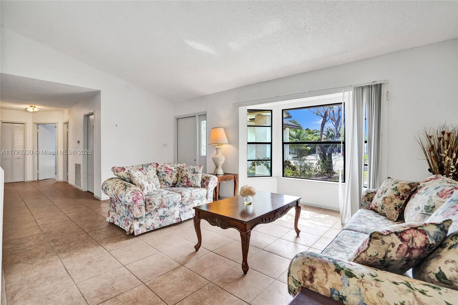 Real estate property located at 2011 44th Ter, Broward, Rock Hill Sec, Fort Lauderdale, FL
