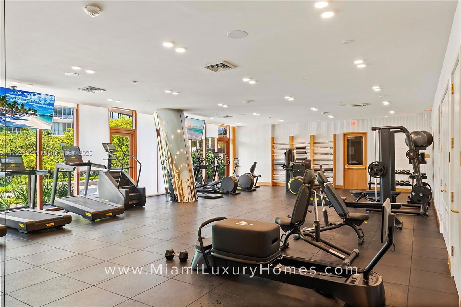 Real estate property located at 2655 Bayshore Dr. #1606, Miami-dade, Mr. C Bayshore, Coconut Grove, FL