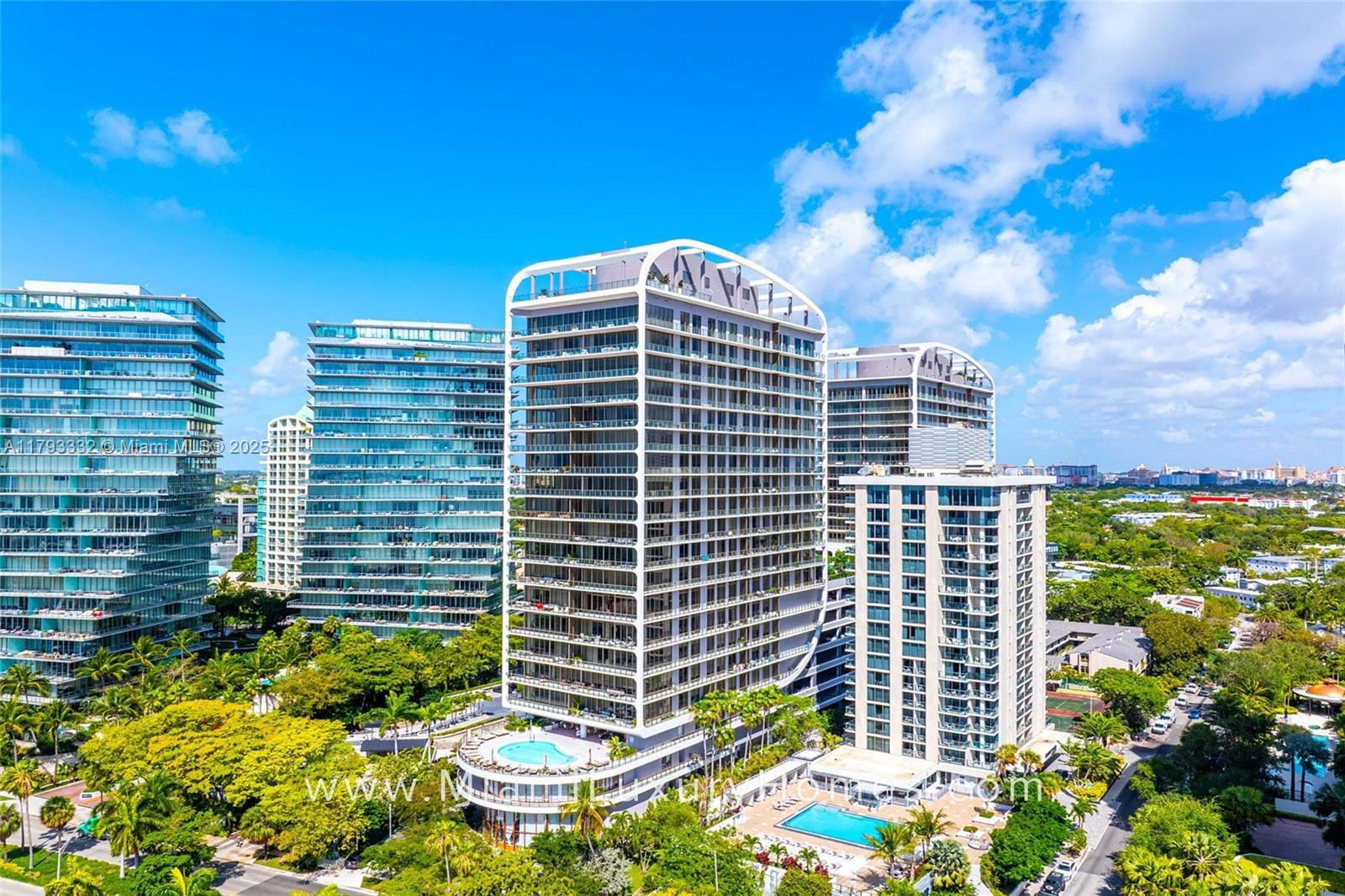 Real estate property located at 2655 Bayshore Dr. #1606, Miami-dade, Mr. C Bayshore, Coconut Grove, FL