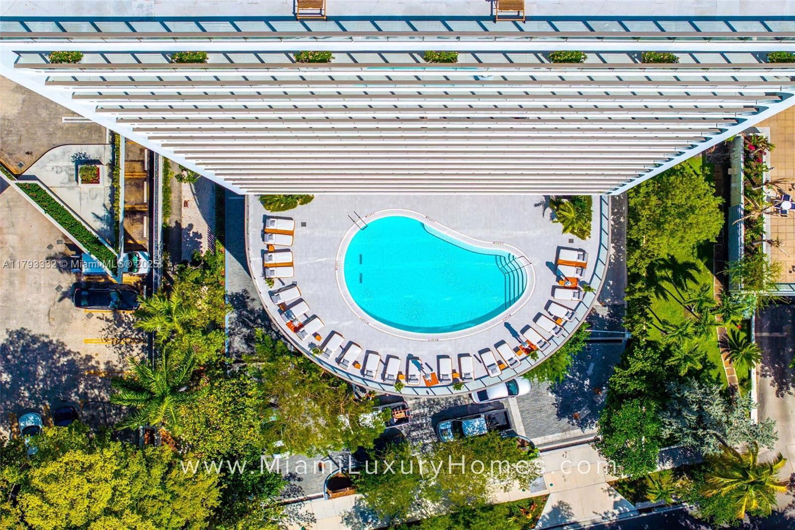 Real estate property located at 2655 Bayshore Dr. #1606, Miami-dade, Mr. C Bayshore, Coconut Grove, FL