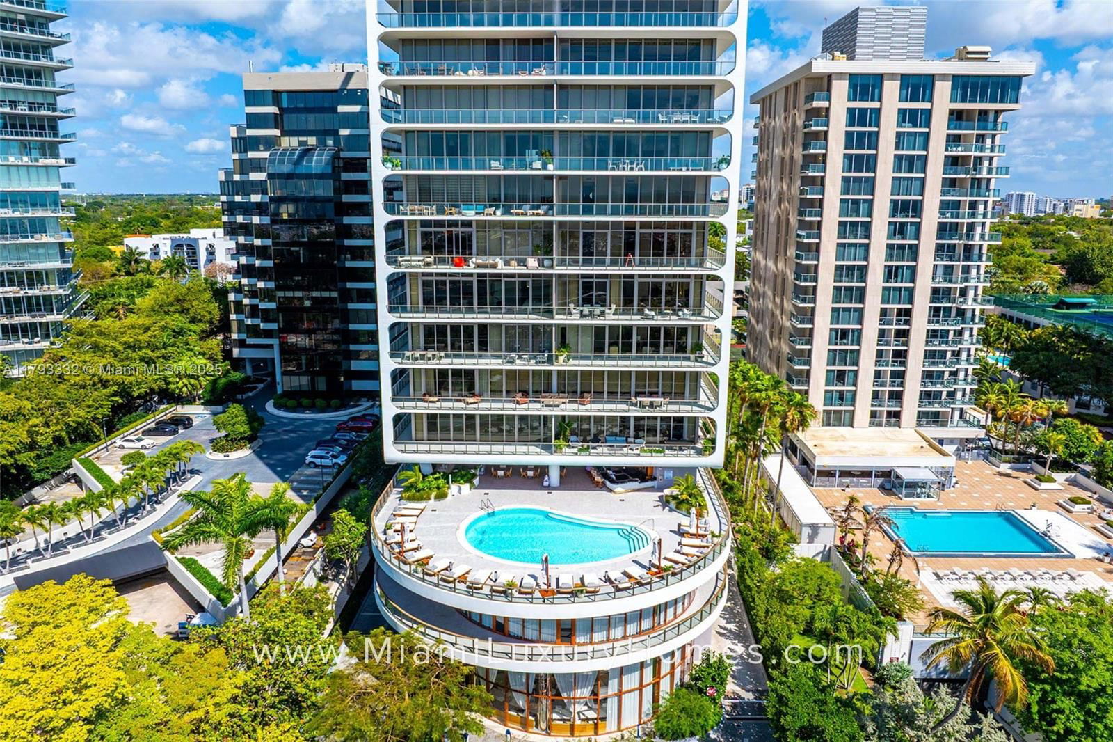 Real estate property located at 2655 Bayshore Dr. #1606, Miami-dade, Mr. C Bayshore, Coconut Grove, FL