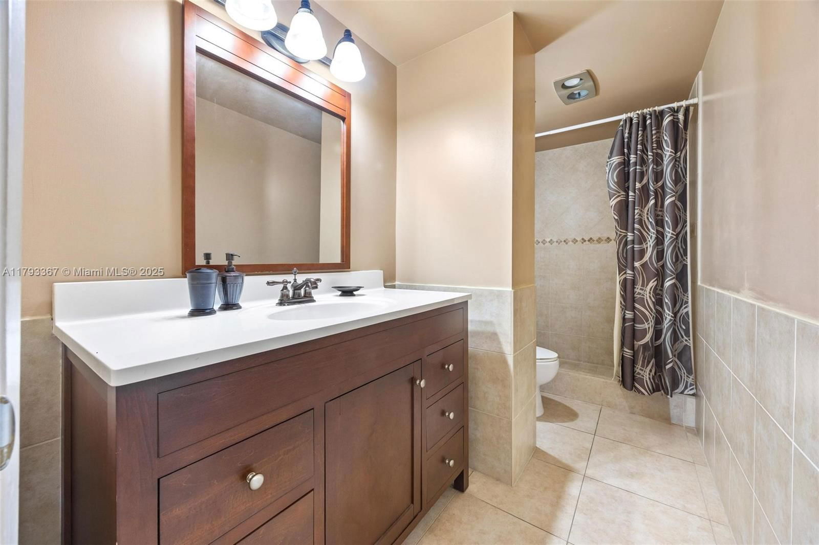 Real estate property located at 4350 Hillcrest Dr #1016, Broward, Hillcrest East No 22 Cond, Hollywood, FL