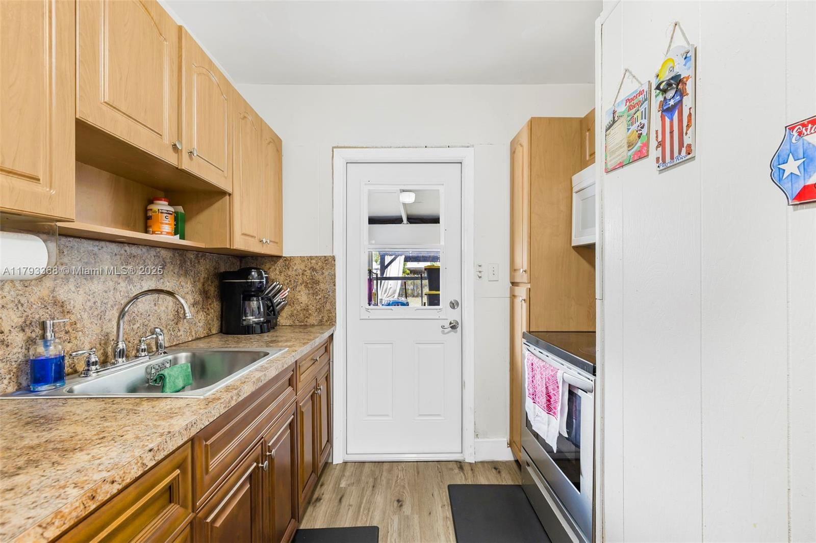 Real estate property located at 900 130th St, Miami-dade, North Shore Heights, North Miami, FL