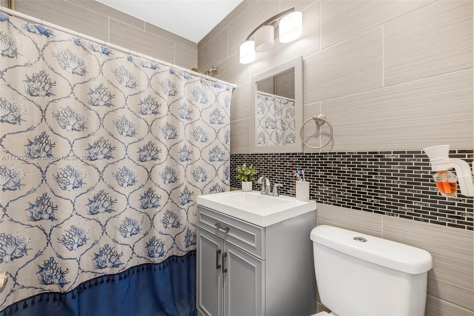 Real estate property located at 900 130th St, Miami-dade, North Shore Heights, North Miami, FL
