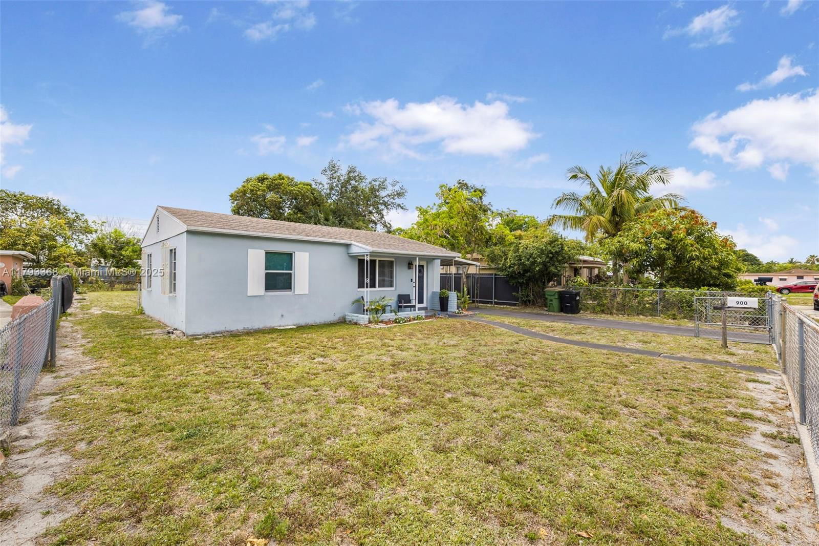 Real estate property located at 900 130th St, Miami-dade, North Shore Heights, North Miami, FL