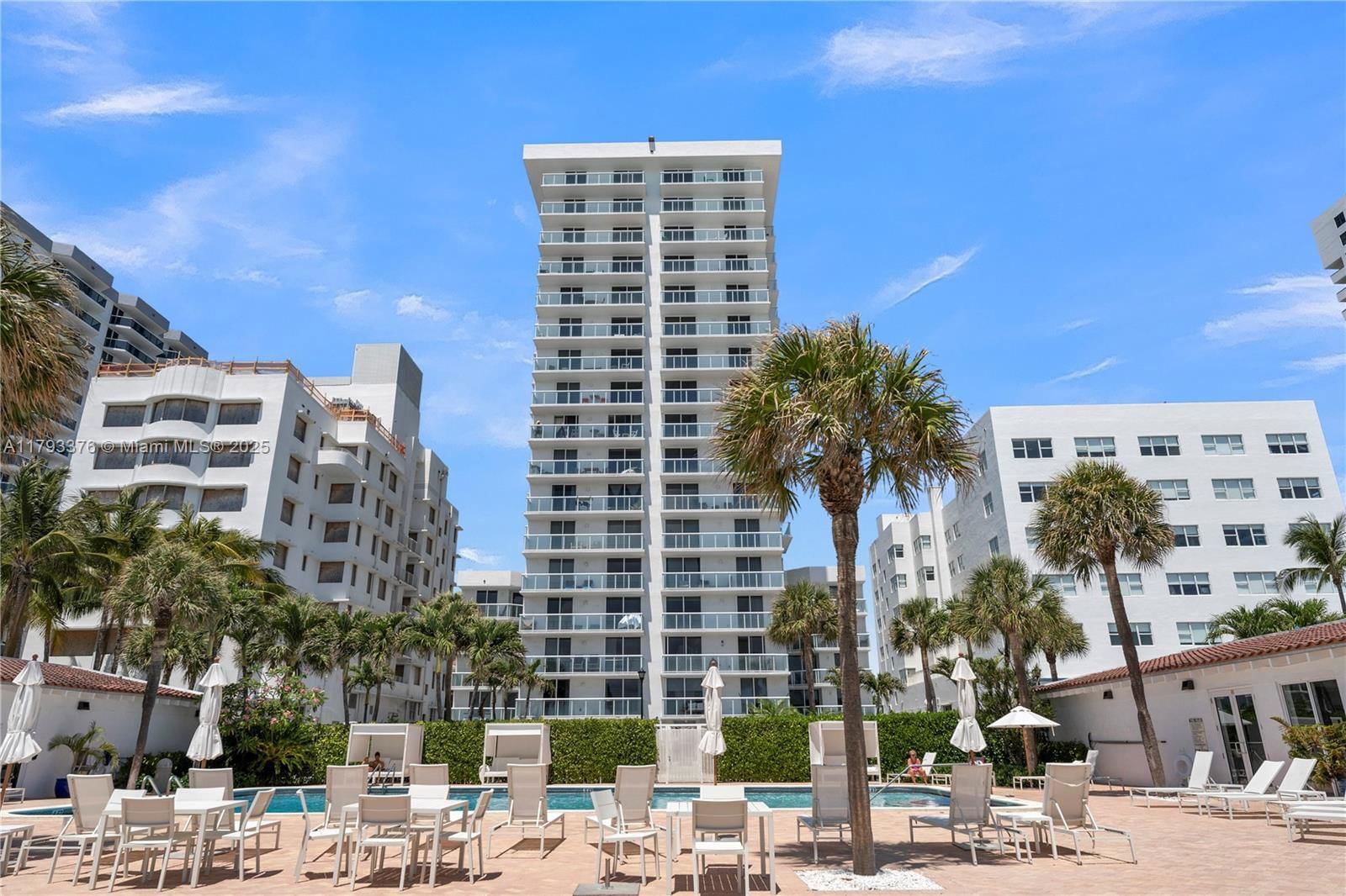 Real estate property located at 2457 Collins Ave #201, Miami-dade, The Royal Club Condo, Miami Beach, FL
