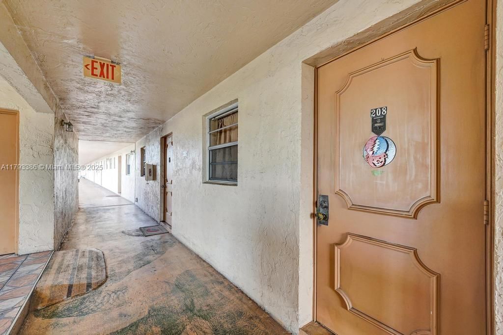 Real estate property located at 5100 90th Ave #208, Broward, Baffy Woods Condo, Cooper City, FL