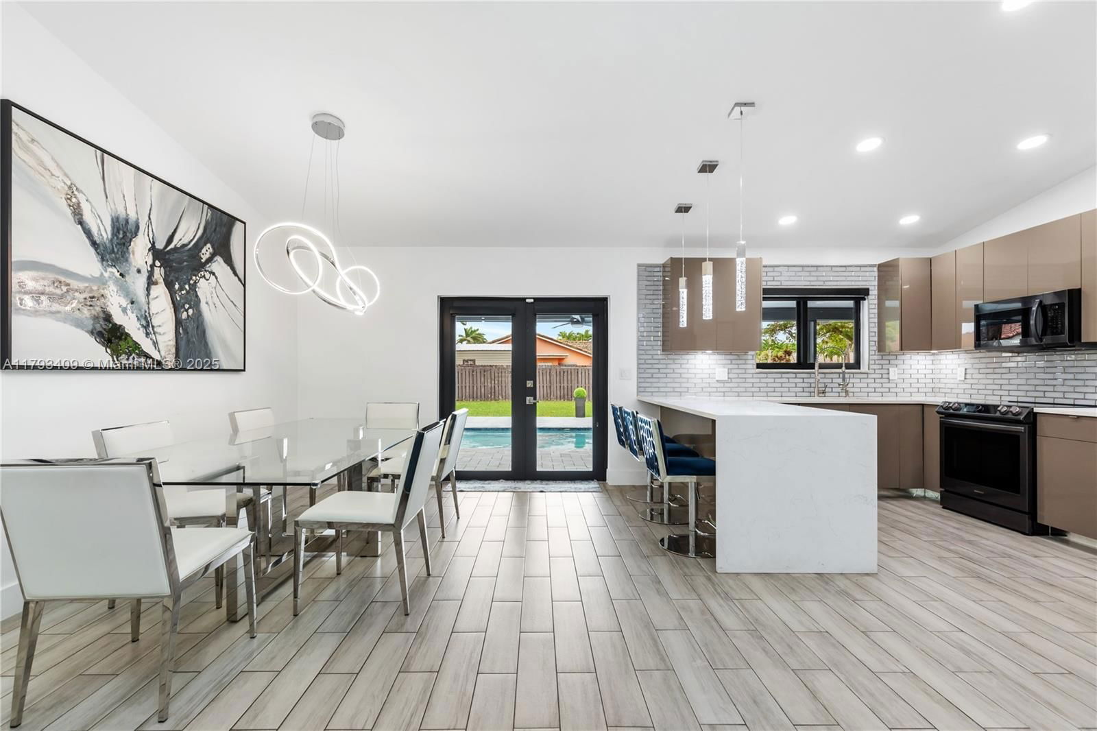 Real estate property located at 20402 130th Ct, Miami-dade, Valencia Grove, Miami, FL