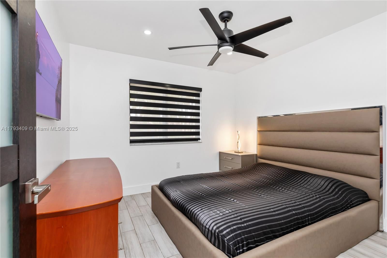 Real estate property located at 20402 130th Ct, Miami-dade, Valencia Grove, Miami, FL