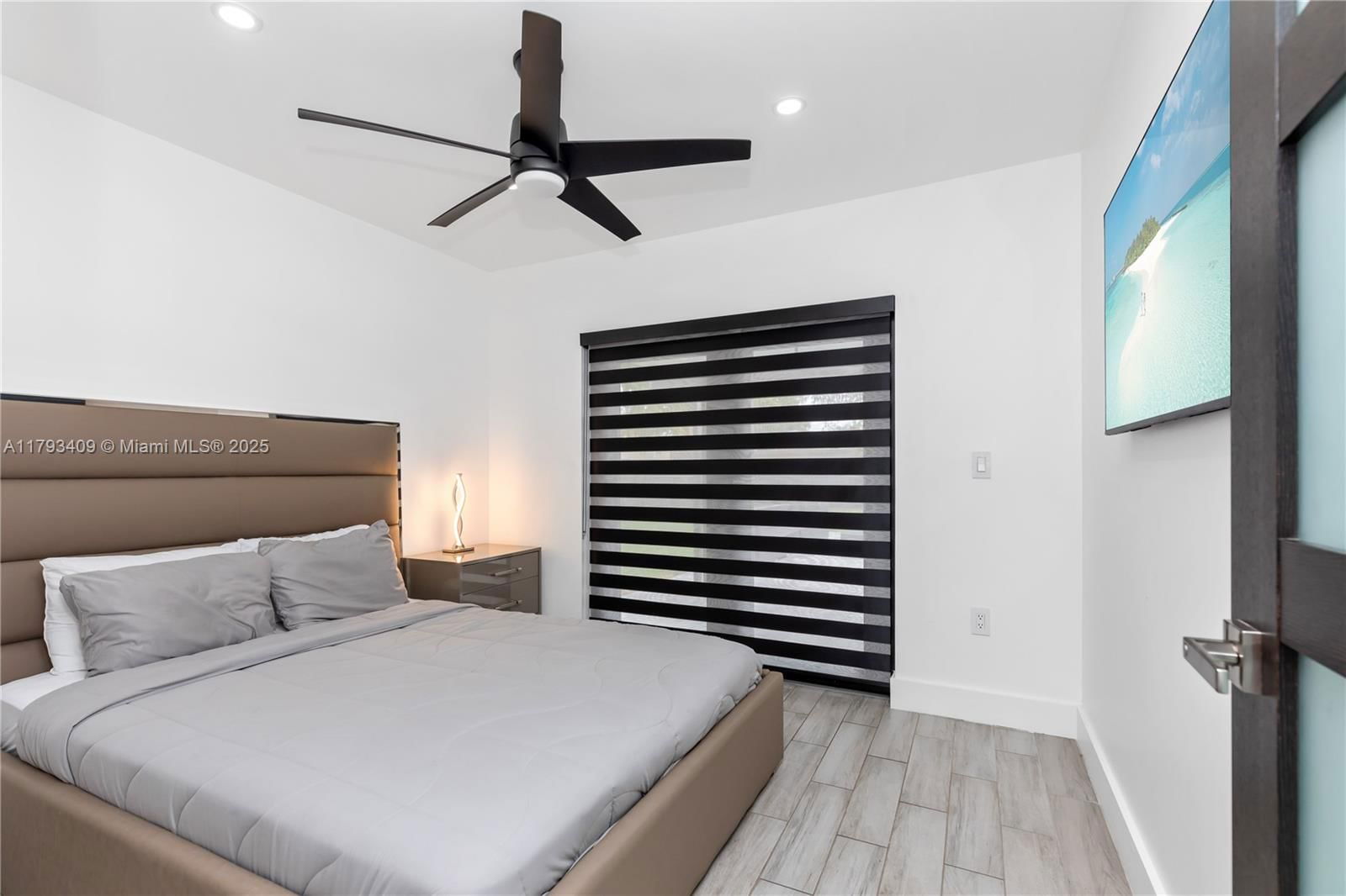Real estate property located at 20402 130th Ct, Miami-dade, Valencia Grove, Miami, FL