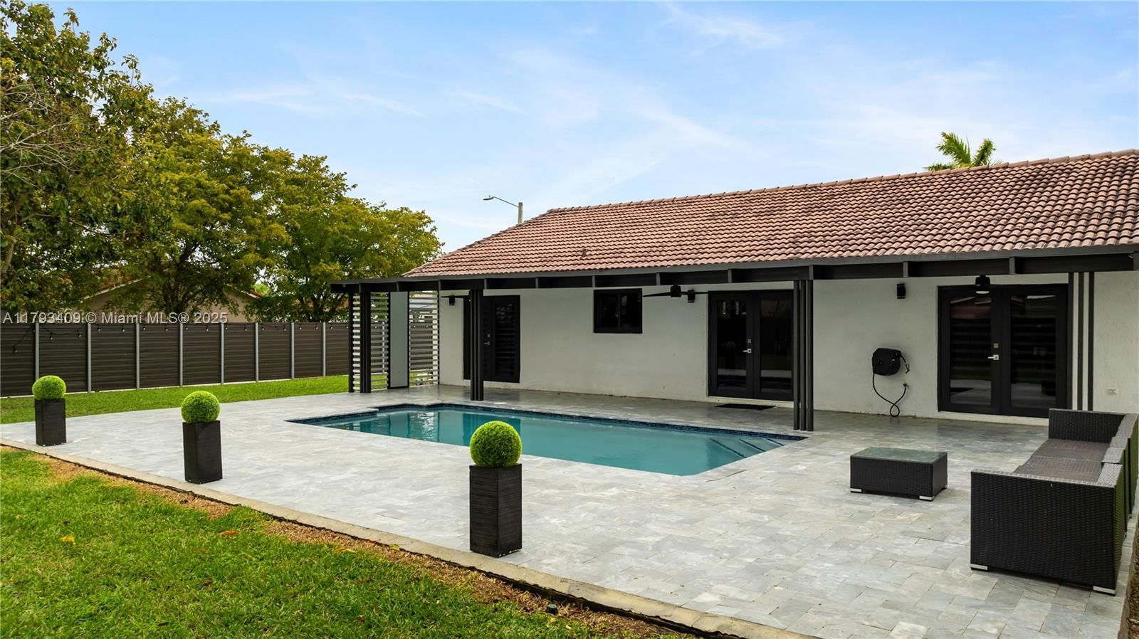 Real estate property located at 20402 130th Ct, Miami-dade, Valencia Grove, Miami, FL