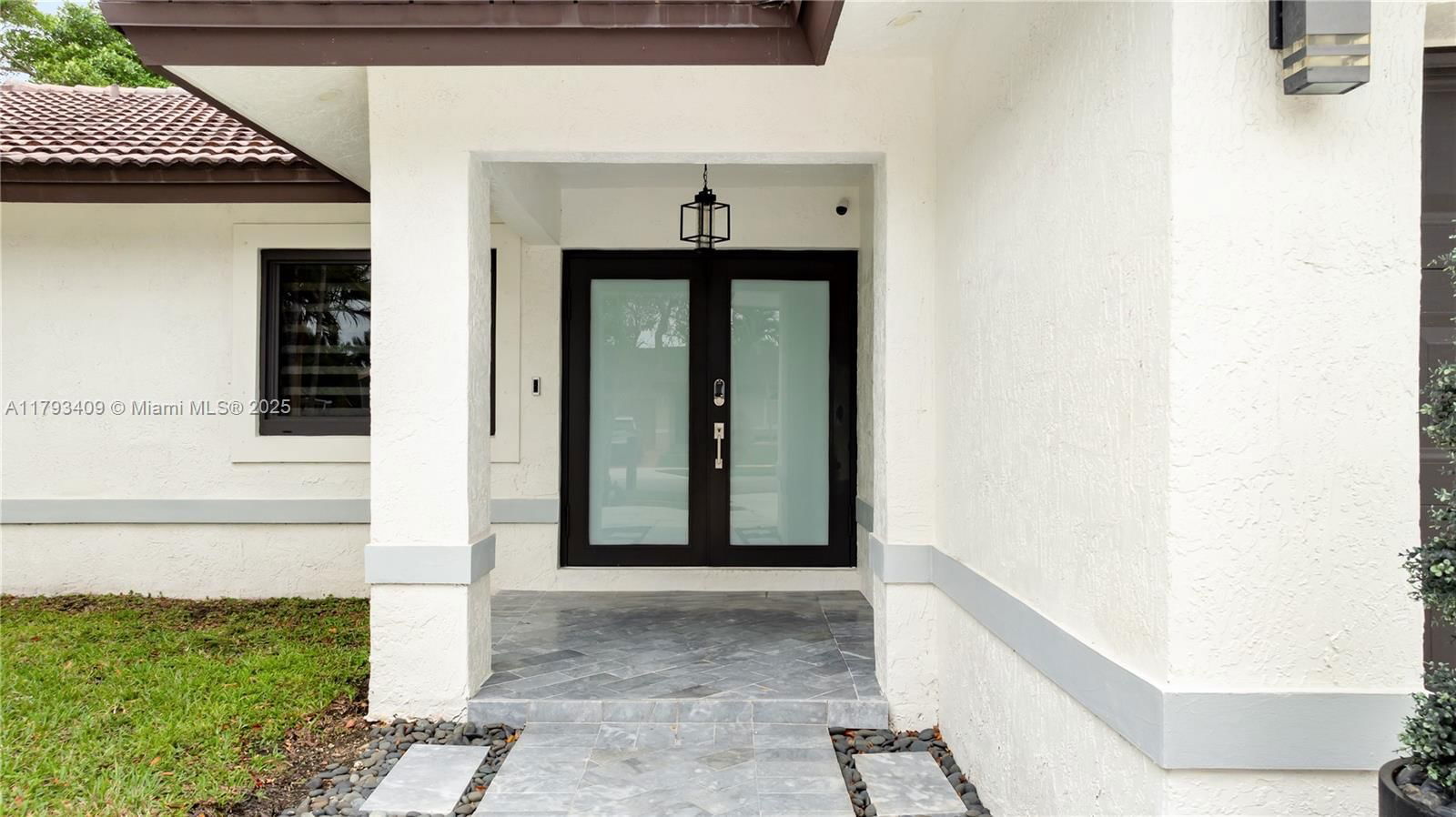 Real estate property located at 20402 130th Ct, Miami-dade, Valencia Grove, Miami, FL