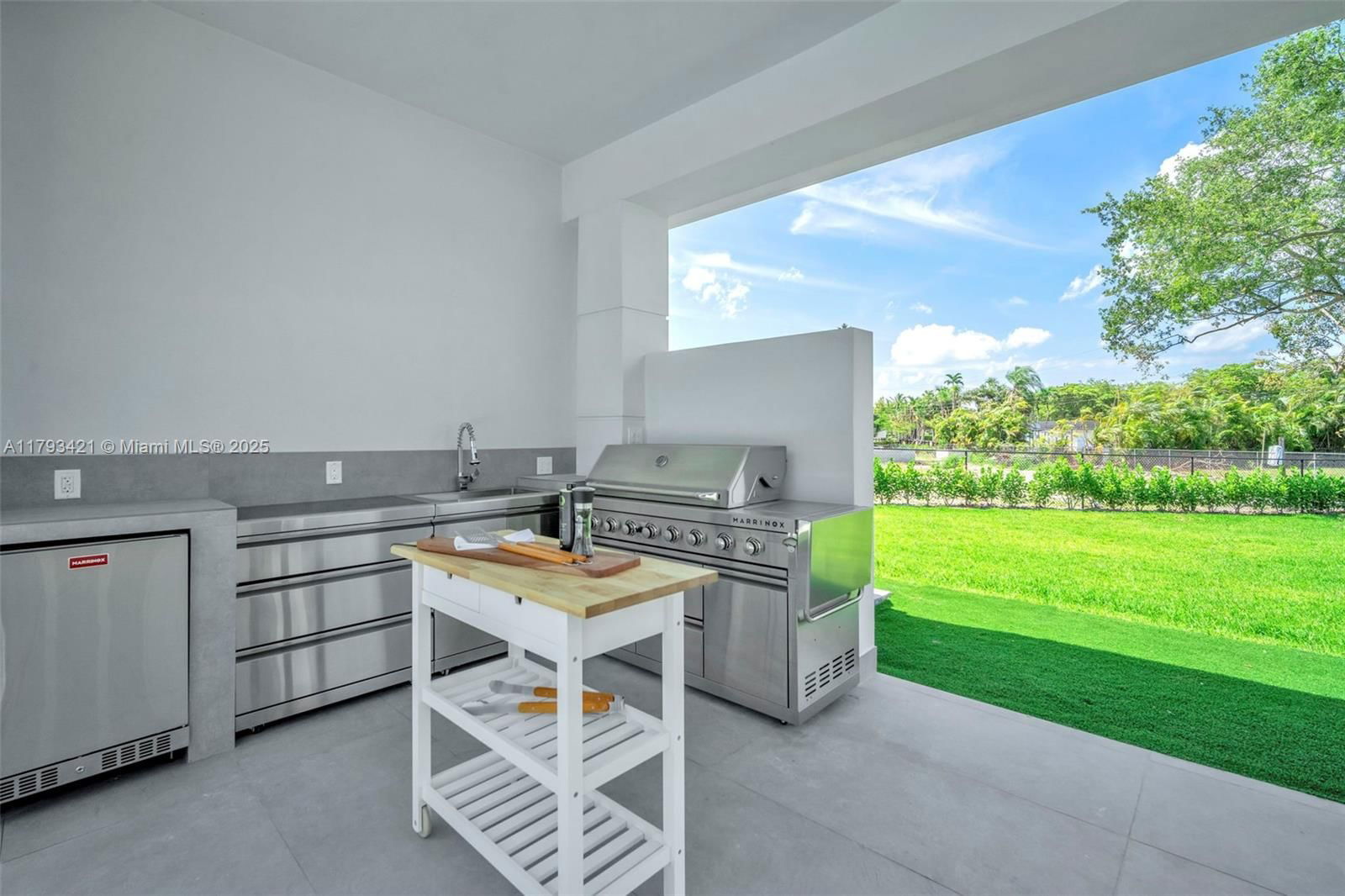 Real estate property located at 7900 70th St, Miami-dade, Milongos Subdivision, Miami, FL