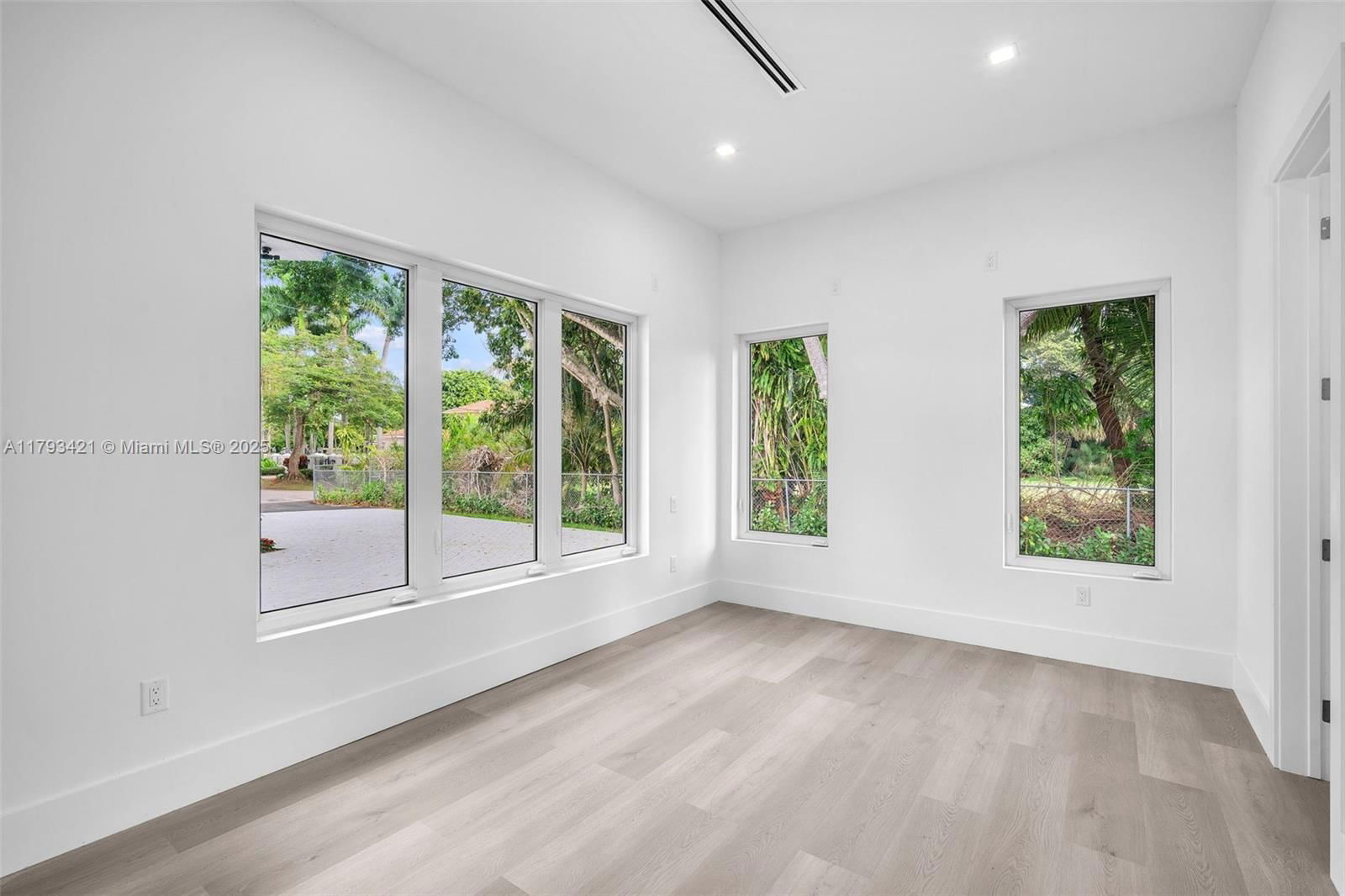 Real estate property located at 7900 70th St, Miami-dade, Milongos Subdivision, Miami, FL