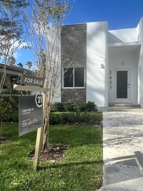 Real estate property located at 2421 23rd Ln, Broward, Arrowhead Estates, Fort Lauderdale, FL