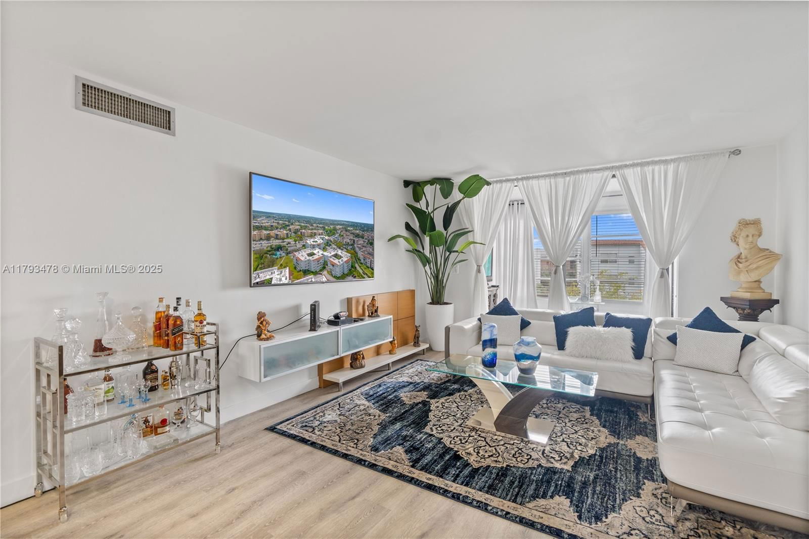 Real estate property located at , Broward, Somerset At Lauderdale La, Lauderdale Lakes, FL