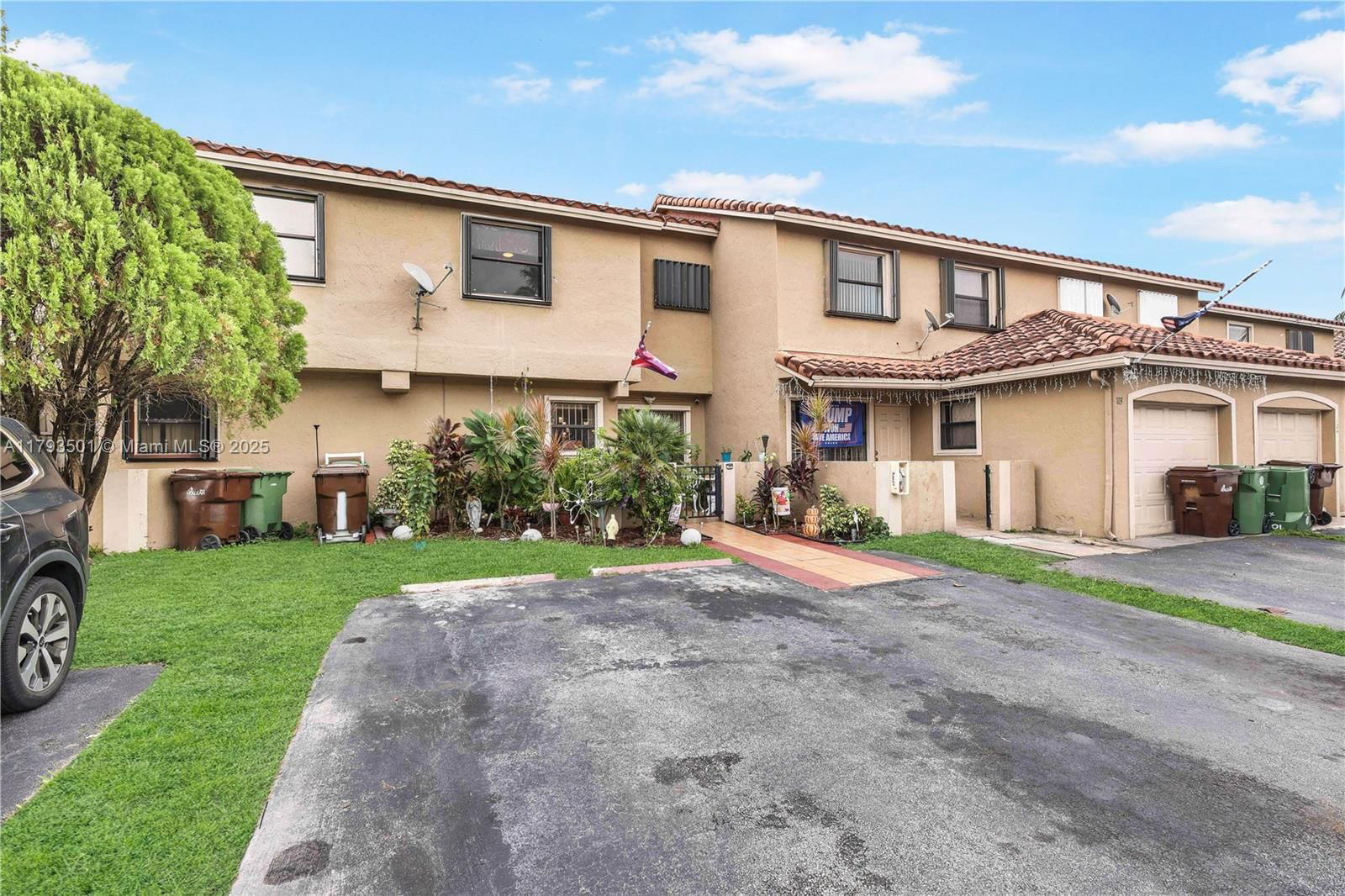 Real estate property located at 6291 24th Ct #102-6, Miami-dade, Lago Grande Condo Six-a, Hialeah, FL