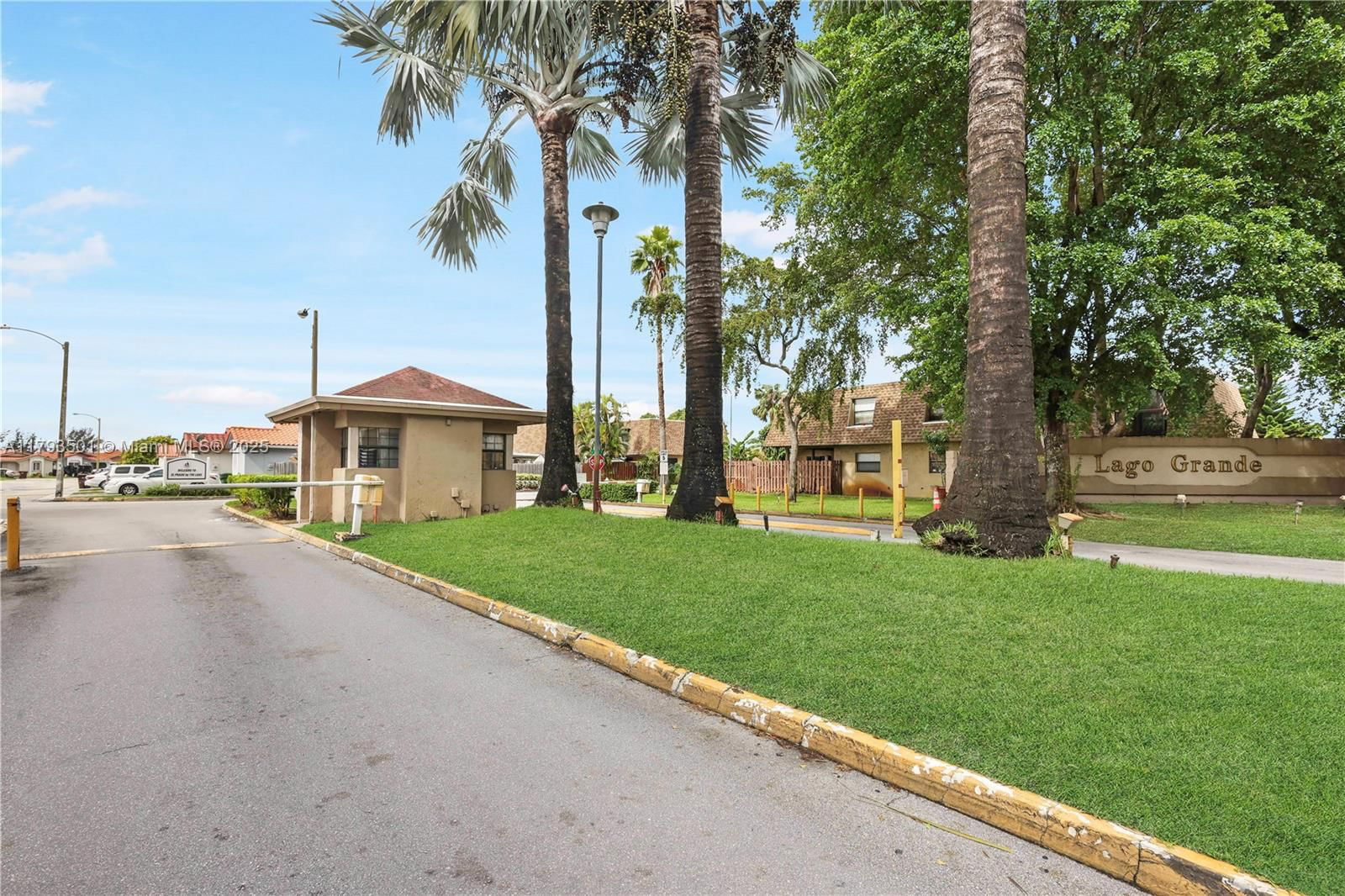 Real estate property located at 6291 24th Ct #102-6, Miami-dade, Lago Grande Condo Six-a, Hialeah, FL