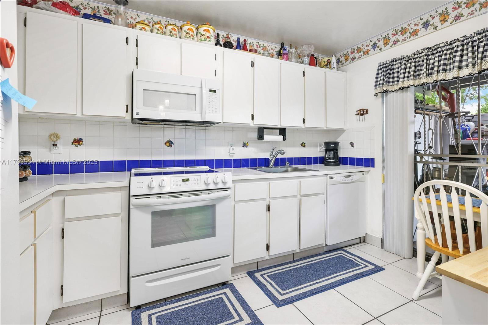 Real estate property located at 6291 24th Ct #102-6, Miami-dade, Lago Grande Condo Six-a, Hialeah, FL
