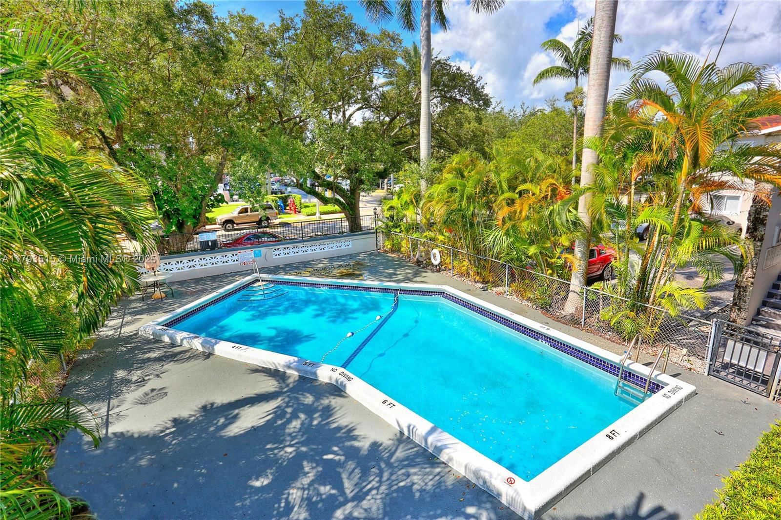 Real estate property located at 95 Edgewater Dr #206, Miami-dade, Edgewater Of Coral Gables, Coral Gables, FL