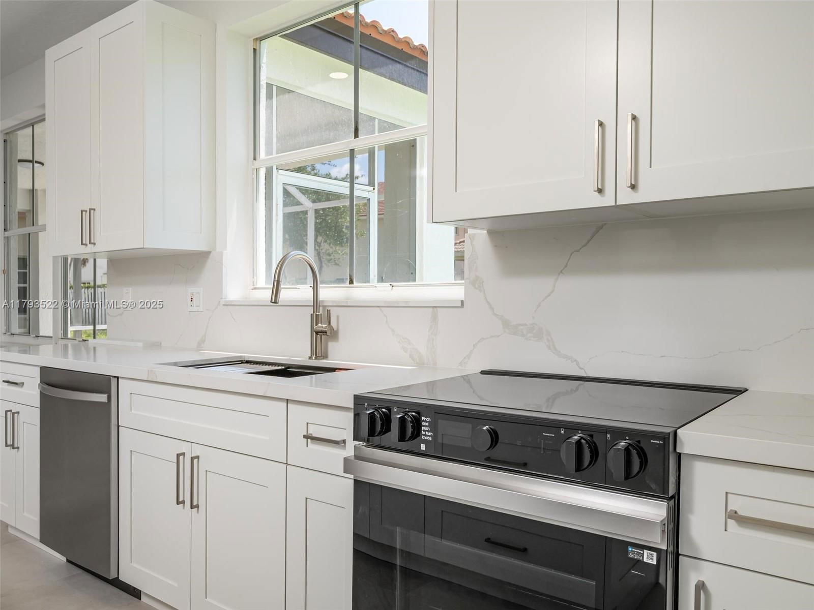 Real estate property located at 1128 Hidden Valley Way, Broward, Fairfield Meadows, Weston, FL