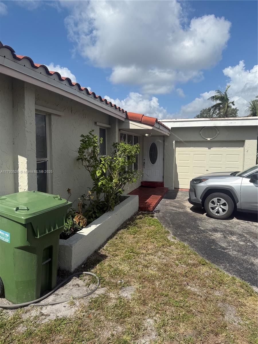 Real estate property located at 8940 Johnson St, Broward, Westview Sec 2 Part 1 Ame, Pembroke Pines, FL