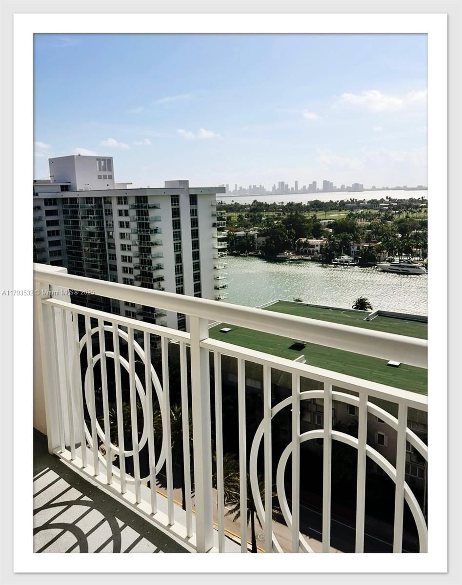 Real estate property located at 5825 Collins Ave PH1B, Miami-dade, Corinthian Condo, Miami Beach, FL