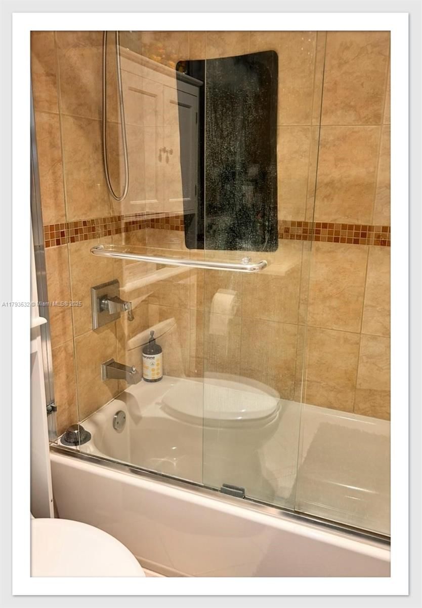 Real estate property located at 5825 Collins Ave PH1B, Miami-dade, Corinthian Condo, Miami Beach, FL