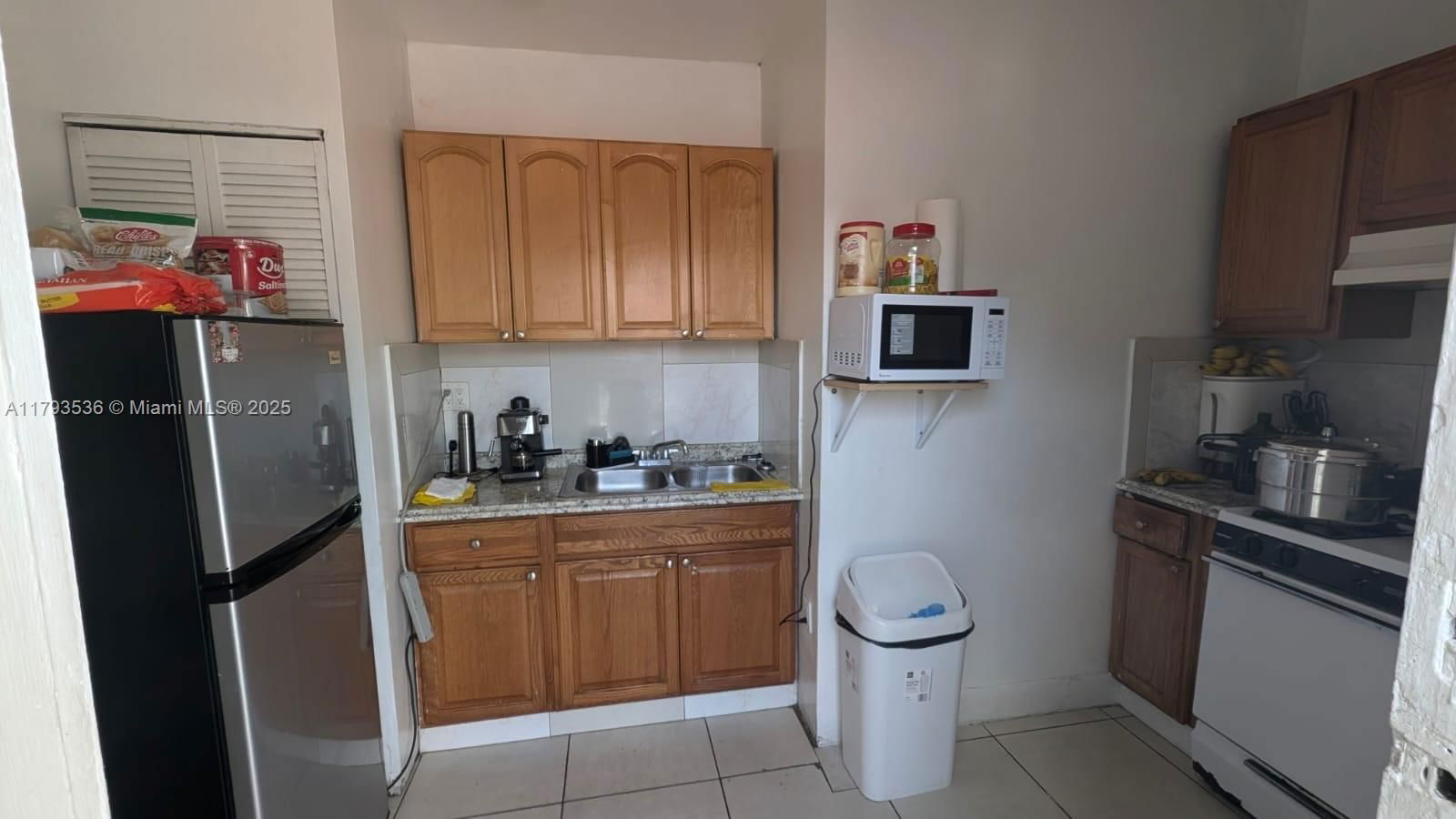 Real estate property located at 248 18th Ct, Miami-dade, Idlewild Park, Miami, FL