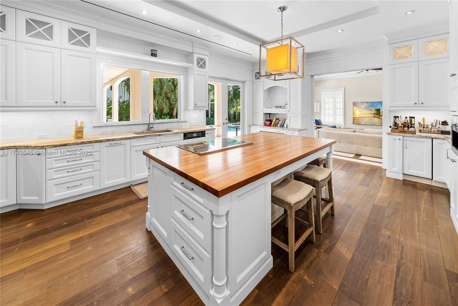 Real estate property located at 7120 Mira Flores Ave, Miami-dade, Cocoplum Sec 2 Plat B, Coral Gables, FL
