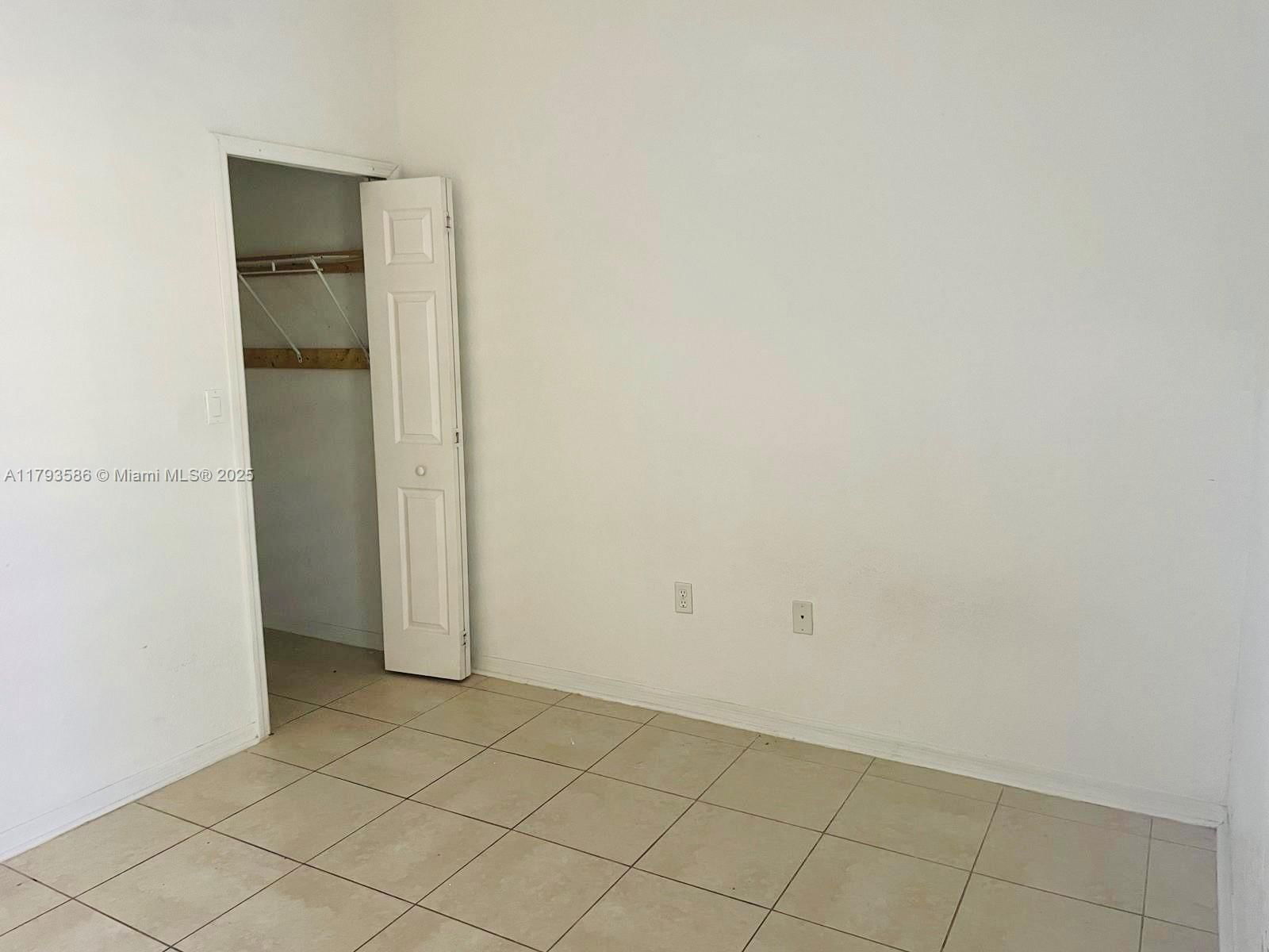 Real estate property located at 940 34th Ave #202, Miami-dade, Monterey At Malibu Bay Co, Homestead, FL