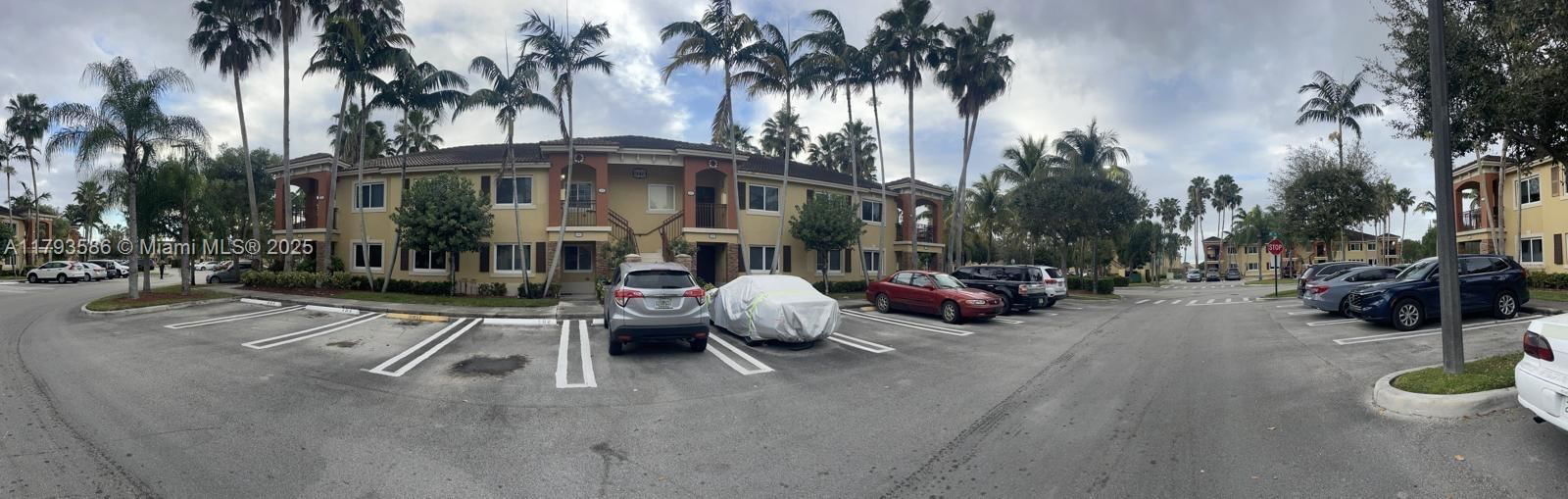 Real estate property located at 940 34th Ave #202, Miami-dade, Monterey At Malibu Bay Co, Homestead, FL